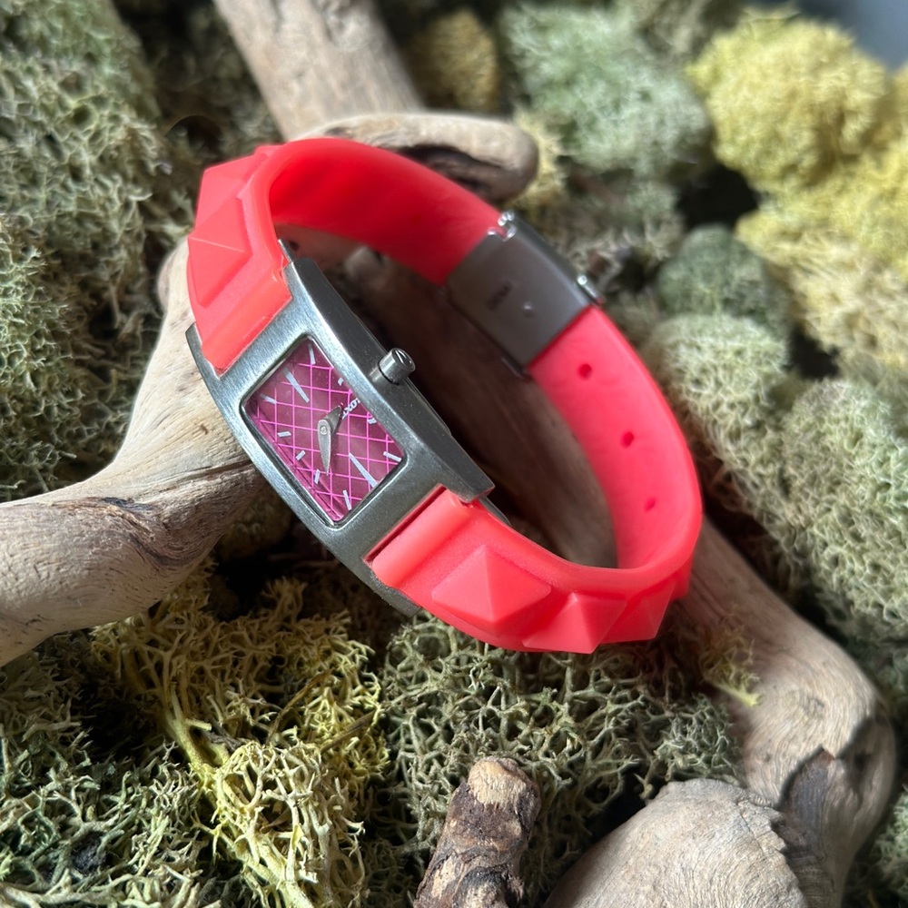 Nixon watch: The Misfit in pink